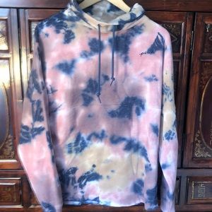 New Victoria’s Secret sweatshirt